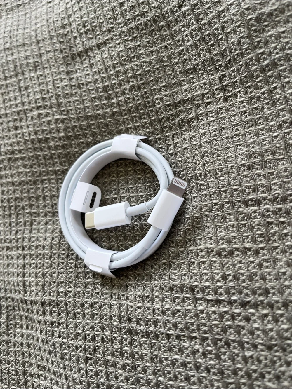 Apple Brand White Lightning to USB-C Charging Cable- NWT
